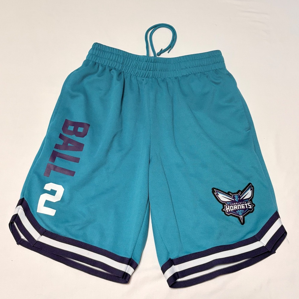 Official Charlotte Hornets Teal Basketball Shorts Men's Medium NBA